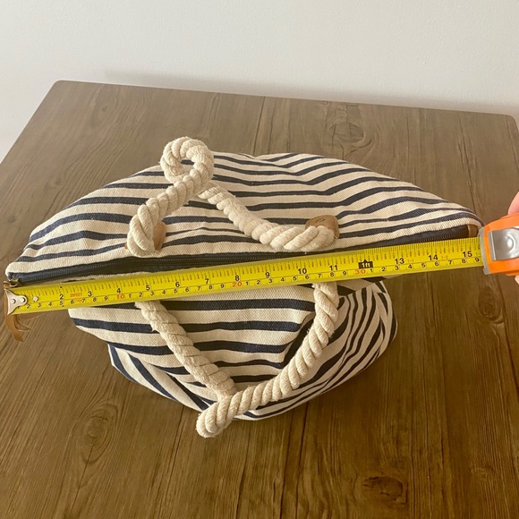 Summer & rose striped tote bag - Picture 4 of 8